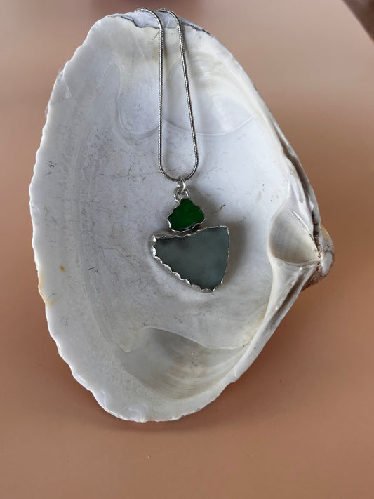 Cross-Currant Pendant